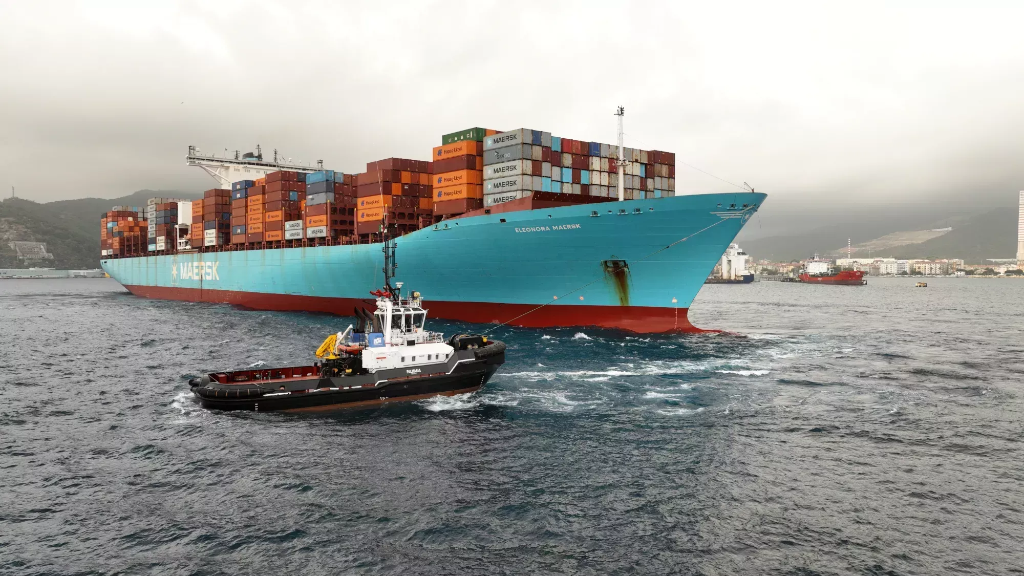 container ship harbour towage operation