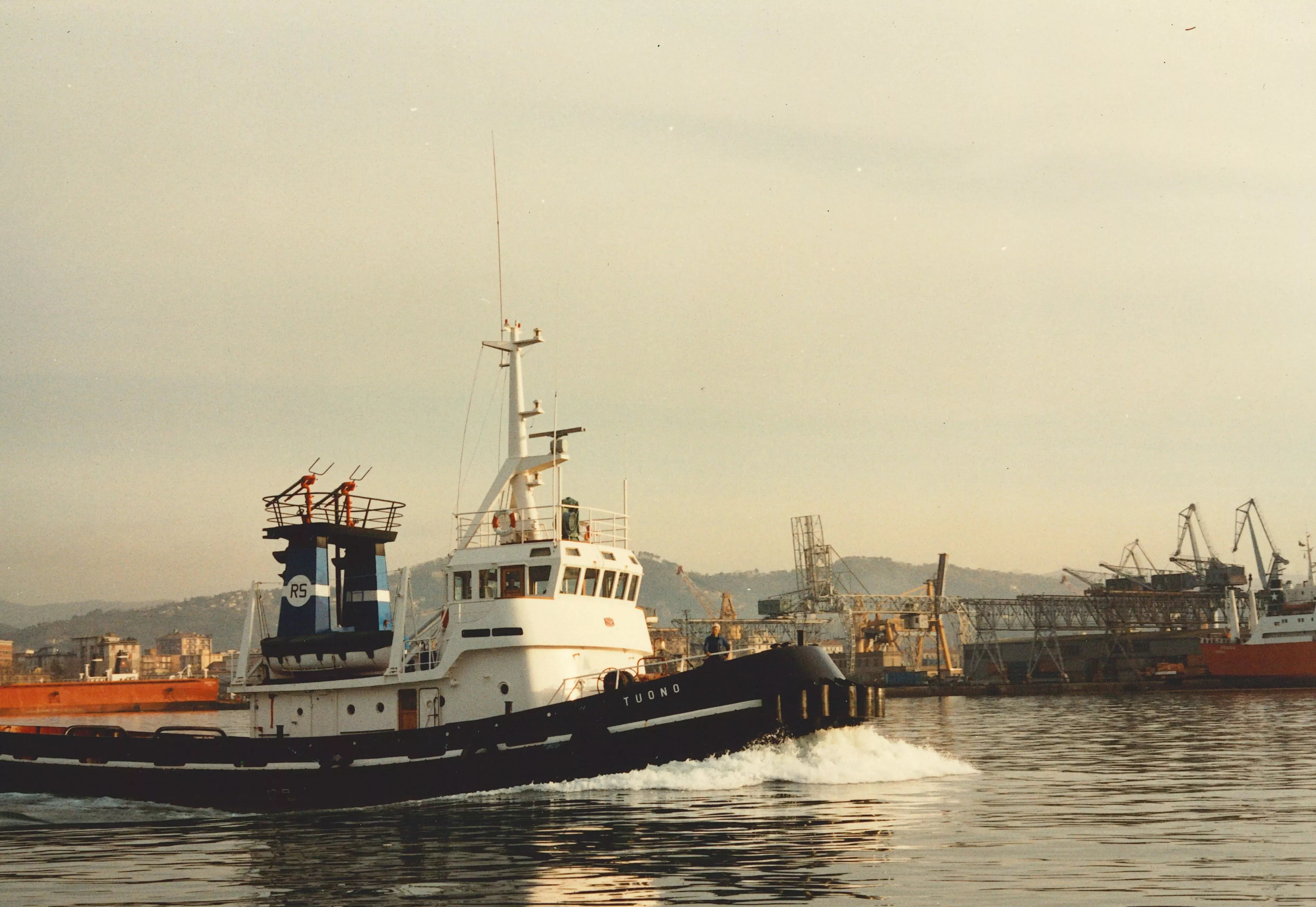 tuono tug